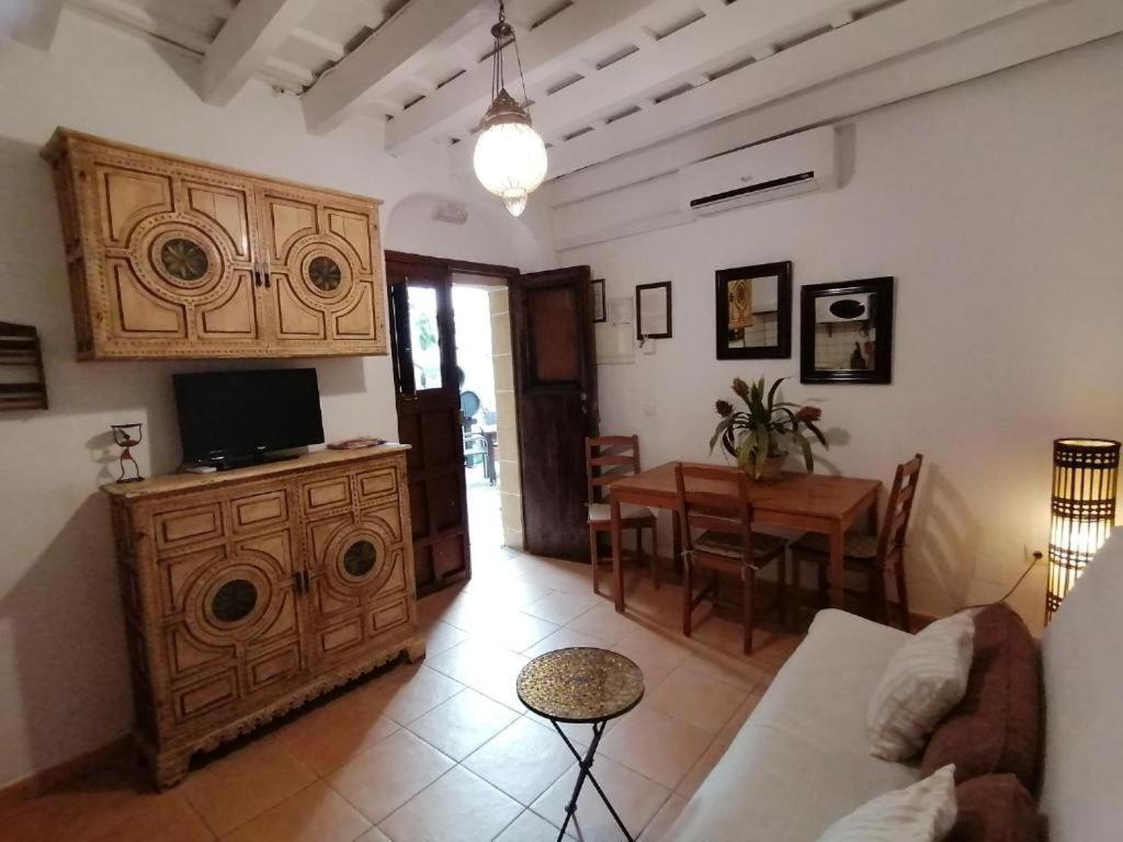 Apartamentos El Patio Andaluz Херес-де-ла-Фронтера Экстерьер фото